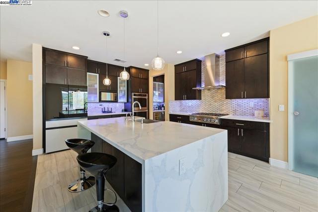 3055 Hastings Way, San Ramon CA: https://media.crmls.org/mediaz/29e209e8-0fe3-4a8f-9355-c69da948b402.jpg