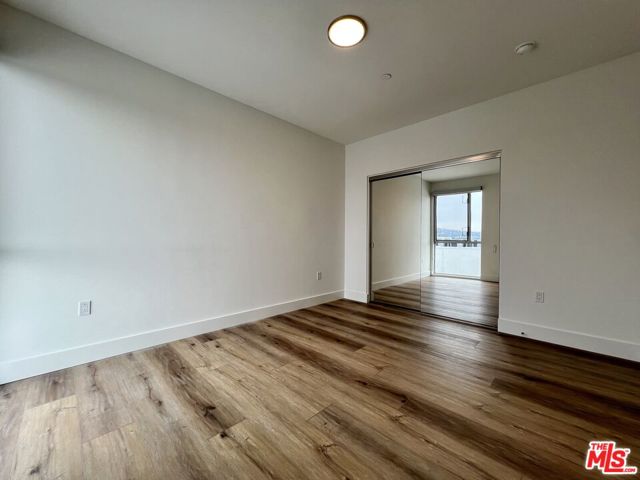 5801 Camerford Avenue, Los Angeles CA: https://media.crmls.org/mediaz/29e35357-f88e-4f77-a6e0-d58dd88c00df.jpg