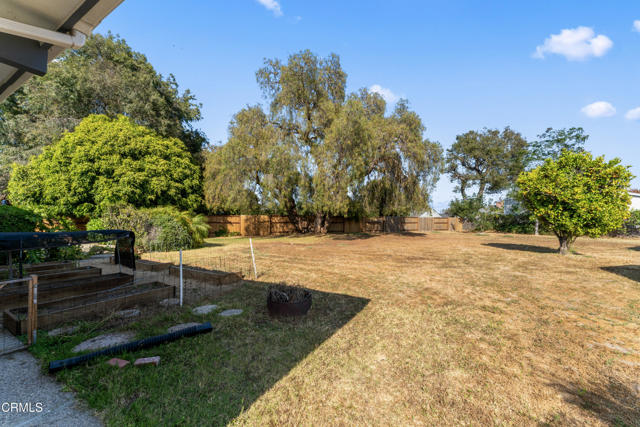 796 S Saticoy Avenue, Ventura CA: https://media.crmls.org/mediaz/29e35b94-9abd-46fb-8e1e-0714146b9919.jpg