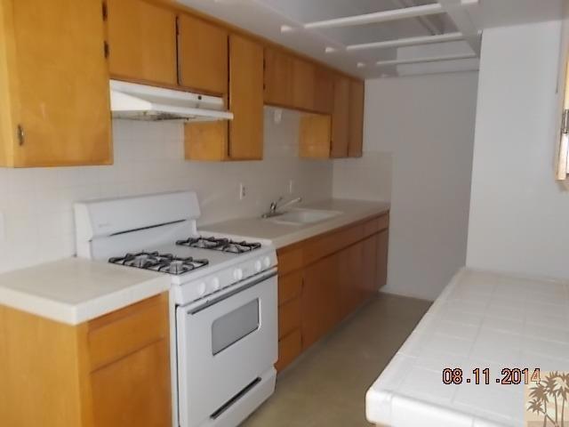 11522 Mesquite Avenue, Desert Hot Springs CA: https://media.crmls.org/mediaz/29e35e89-04df-4947-af9d-5682be93958c.jpg