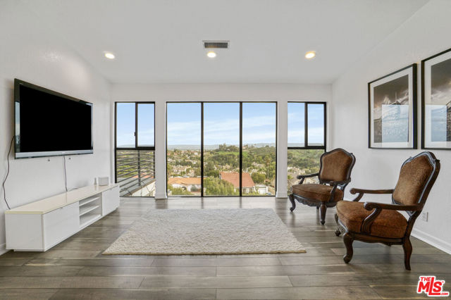 Image 22 of 63 For 17764 Sidwell Street