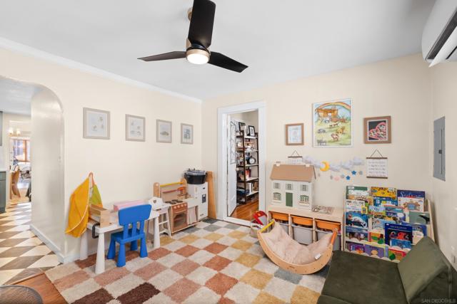 Image 34 of 75 For 4419 Mississippi St