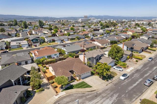 752 Matsonia Drive, Foster City CA: https://media.crmls.org/mediaz/29e4e6e4-4712-4141-9d5d-6377856d1c3f.jpg