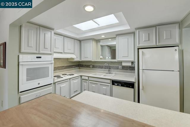 1400 Canyonwood, Walnut Creek CA: https://media.crmls.org/mediaz/29e550a3-a59d-4106-8a29-da5087a8d102.jpg