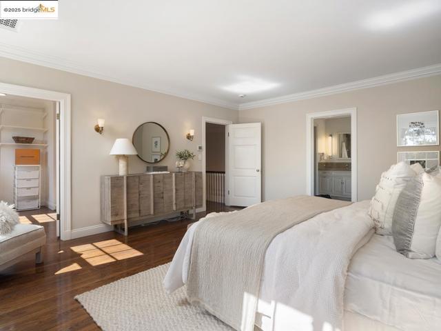 120 Hazel Ln, Piedmont CA: https://media.crmls.org/mediaz/29e60c9e-e3bf-4c66-a8f3-5c96b917042a.jpg