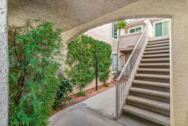500 S Farrell Drive #F44, Palm Springs, CA 92264
