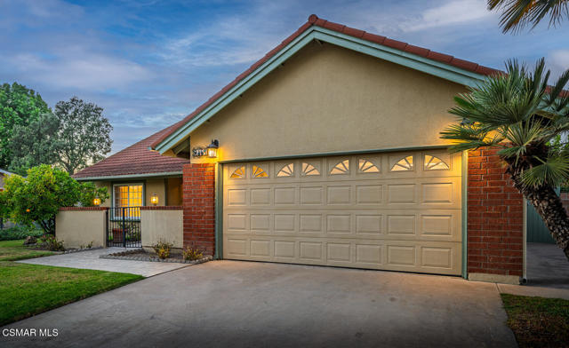 3487 E Barca Street, Camarillo CA: https://media.crmls.org/mediaz/29e6d02a-d346-4d43-9160-d1400a9cb5ef.jpg
