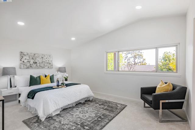 216 Appian Way, Union City CA: https://media.crmls.org/mediaz/29e7554b-93e7-4fb3-8c01-5a94768583a8.jpg