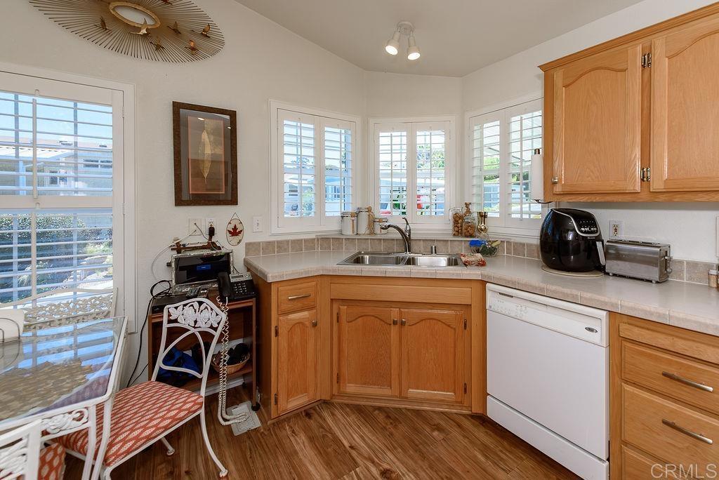 444 El Camino Real - photo 10
