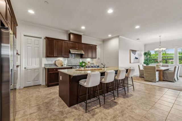 6052 Alpine Blue Drive, San Ramon CA: https://media.crmls.org/mediaz/29e7852c-ffe6-49a4-962e-00bffa392819.jpg