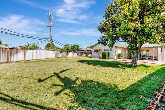 1625 Mount Herman Drive, San Jose CA: https://media.crmls.org/mediaz/29e90213-6ae9-4a17-adad-3f75cf64564e.jpg