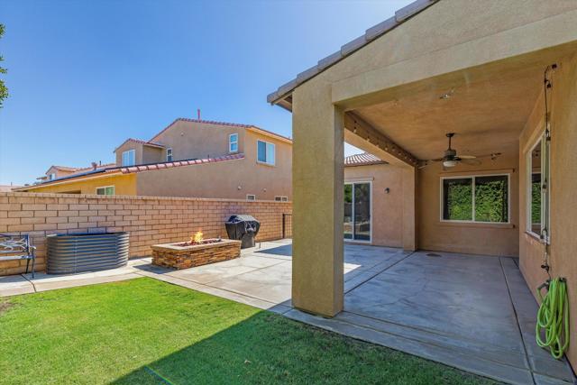 40714 Ophir Canyon Street, Indio CA: https://media.crmls.org/mediaz/29e91c73-22e1-45e9-8f21-b2f29fdc1ab6.jpg