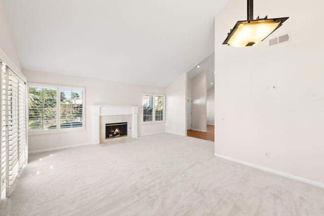 77739 Cape Verde Drive, Palm Desert CA: https://media.crmls.org/mediaz/29e93676-4b63-4f77-ada5-683b3c859660.jpg