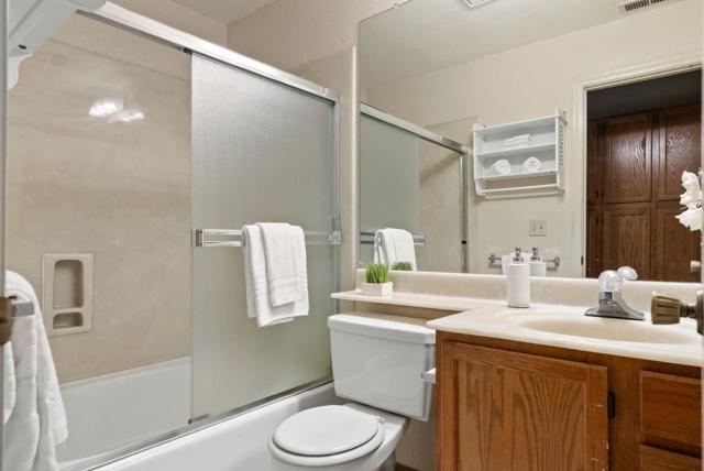 1795 Parkview Green Circle, San Jose CA: https://media.crmls.org/mediaz/29ea9e7c-39b3-4cb6-b55d-0230dd26ad76.jpg