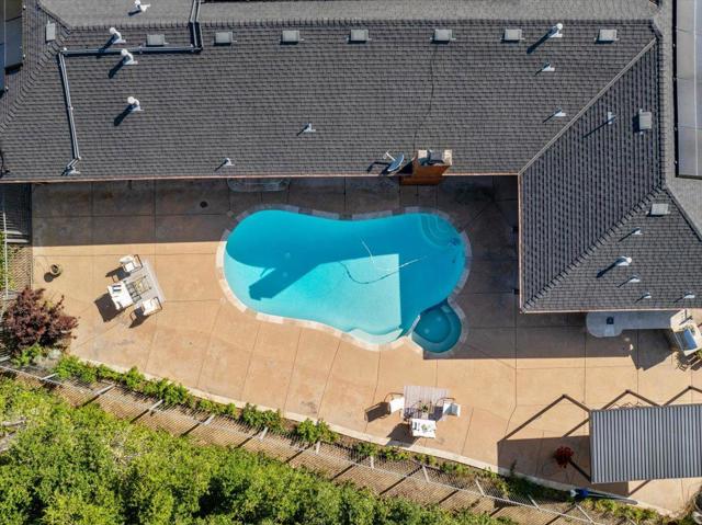 20811 Norada Court, Saratoga CA: https://media.crmls.org/mediaz/29eabe04-ce41-4986-a75c-faef61c71749.jpg