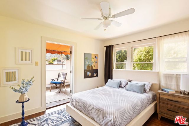1620 N Genesee Avenue, Los Angeles CA: https://media.crmls.org/mediaz/29ebb7c7-279b-49af-8fd3-589c60c78206.jpg