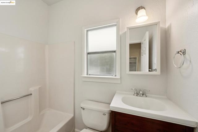 619 11th St., Richmond CA: https://media.crmls.org/mediaz/29ed2825-362d-4a29-a537-de67fc49a5ce.jpg
