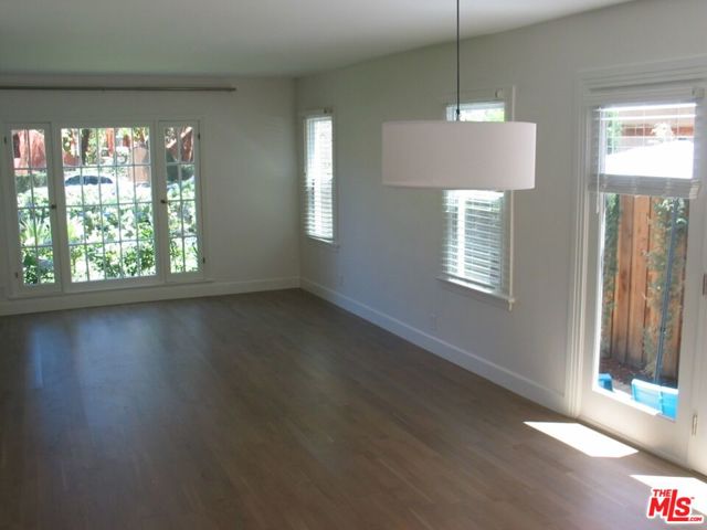 745 -747 1/4 N Hayworth Avenue, Los Angeles CA: https://media.crmls.org/mediaz/29edbb63-5e02-49a6-b38d-2b1a0c653374.jpg