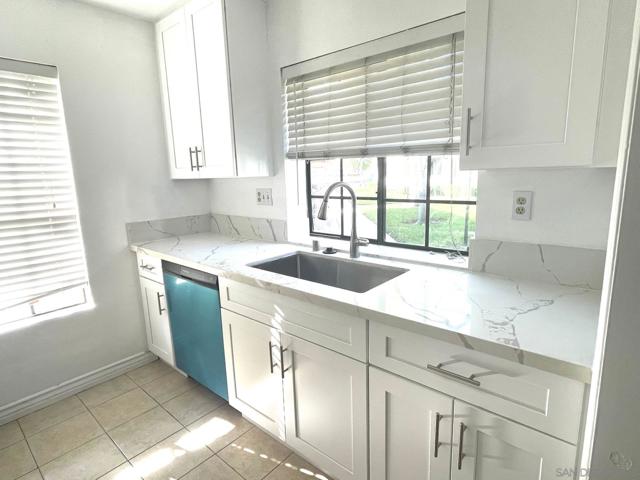 10710 Dabney Dr, San Diego CA: https://media.crmls.org/mediaz/29edeb7f-6558-41ab-92cb-1bab65e0f1ab.jpg