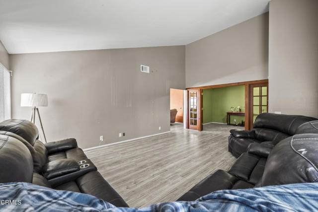 Detail Gallery Image 3 of 21 For 1531 Lakehurst St, Oxnard,  CA 93030 - 4 Beds | 2 Baths
