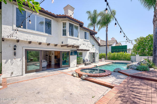 2554 Kirsten Lee Drive, Westlake Village CA: https://media.crmls.org/mediaz/29eef275-2ff3-44b1-9118-92e3816eb61d.jpg