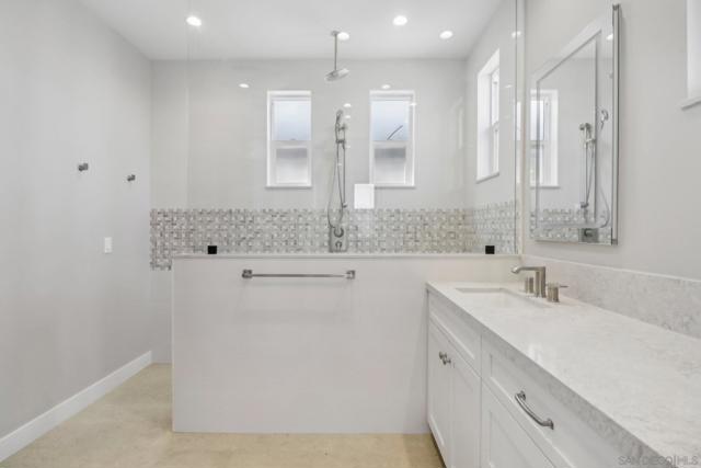 2954 Copley Ave, San Diego CA: https://media.crmls.org/mediaz/29ef1a4f-6bad-494c-87de-f7a79288da04.jpg