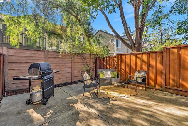 6189 Thornton Ave, Newark CA: https://media.crmls.org/mediaz/29ef4111-9f06-49c0-aa86-b29938d25fb0.jpg