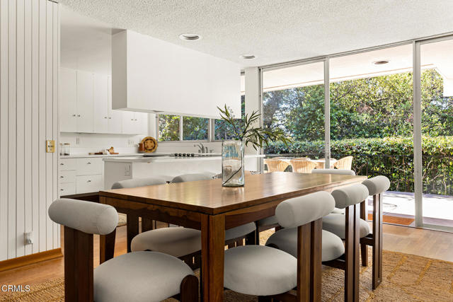 Detail Gallery Image 11 of 37 For 5511 Vista Canada Pl, La Canada Flintridge,  CA 91011 - 3 Beds | 2 Baths