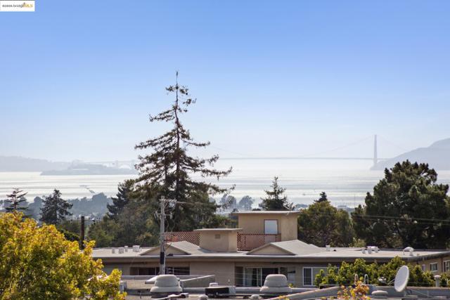 1532 Walnut St, Berkeley CA: https://media.crmls.org/mediaz/29f07399-c7e2-4509-83b4-2b8a5804441e.jpg