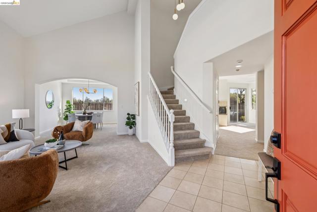 2004 Fries Ct, Martinez CA: https://media.crmls.org/mediaz/29f15e0a-dbcd-43ae-b670-7af732f699fb.jpg