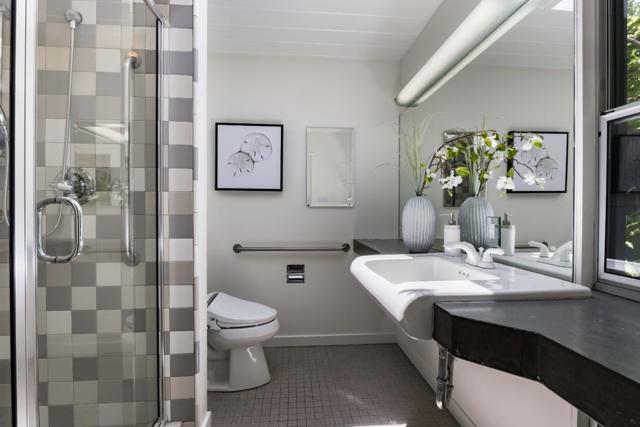 3865 Mumford Place, Palo Alto CA: https://media.crmls.org/mediaz/29f21218-97b8-450b-bac3-25a96149297c.jpg