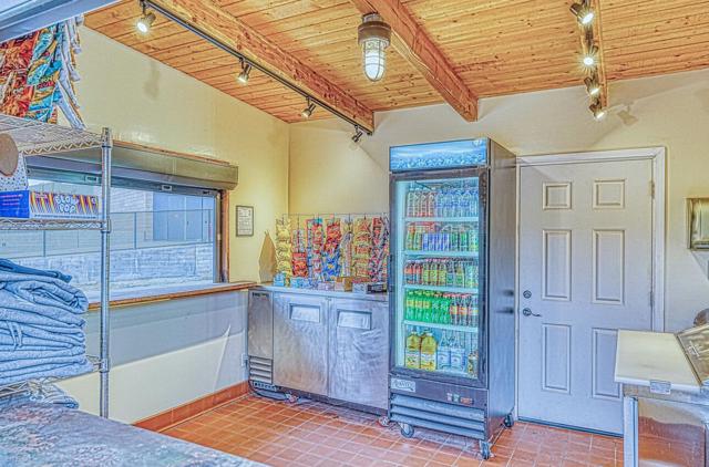 7550 Sandholdt Road, Moss Landing CA: https://media.crmls.org/mediaz/29f2739a-4fc3-41db-b853-af7e2c648047.jpg