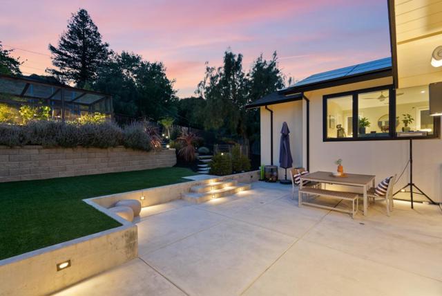 322 Elm Street, San Carlos CA: https://media.crmls.org/mediaz/29f4a62c-5a7f-4d2b-9aee-1bb9e218ebf1.jpg