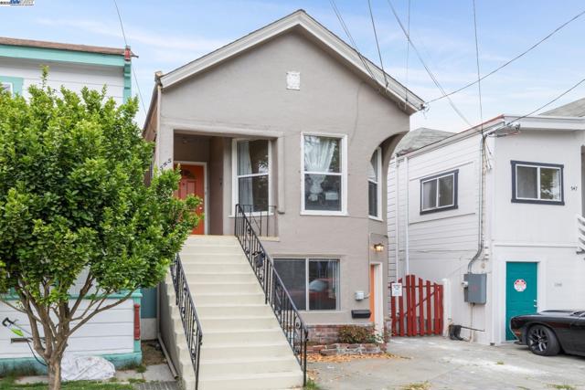 545 Central Ave, Alameda CA: https://media.crmls.org/mediaz/29f52e29-049a-4238-a664-d00ceb666398.jpg