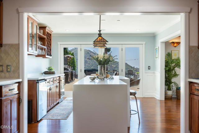 3626 Saint Elizabeth Road, Glendale CA: https://media.crmls.org/mediaz/29f5372c-8490-4682-abb6-7ff71f67131b.jpg