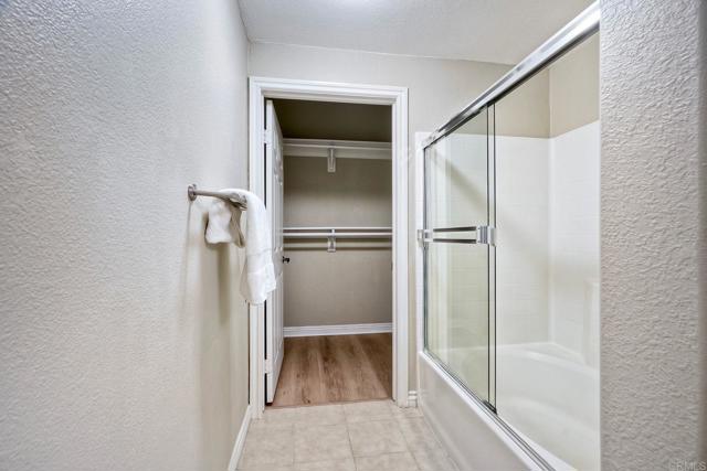 9263 Regents Road, La Jolla CA: https://media.crmls.org/mediaz/29f54f40-1e32-4d2b-8e8b-3baf722c11f4.jpg