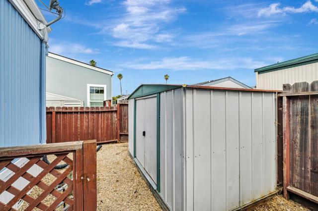4425 Clares Street, Capitola CA: https://media.crmls.org/mediaz/29f5eee3-8b2d-4423-8261-70f6619e5820.jpg
