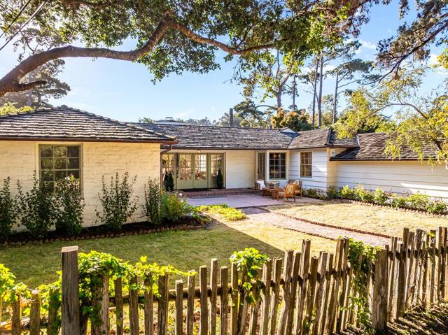 25984 N Mesa Drive, Carmel CA: https://media.crmls.org/mediaz/29f62fc9-d0ca-4e3a-ae10-95e282e9ead4.jpg