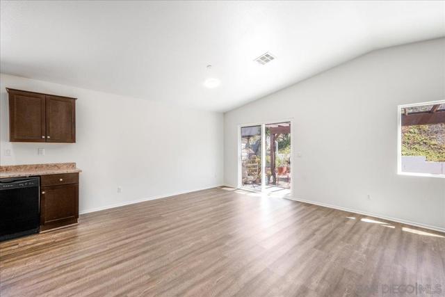 33129 Big Range Dr, Winchester CA: https://media.crmls.org/mediaz/29f6f774-1d9d-4c89-92b4-438bfd63b6cc.jpg