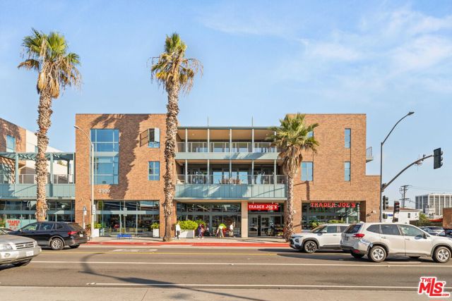 2300 Wilshire Boulevard, 219 photo 15