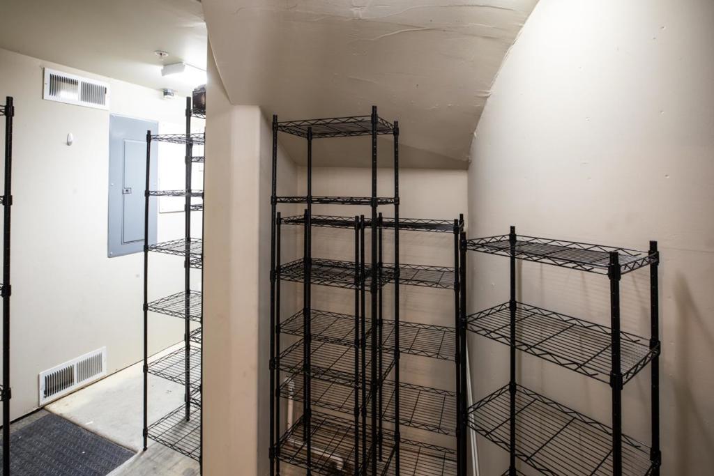 https://media.crmls.org/mediaz/29f7653f-4d22-4c11-916b-d4a6ba9b1757.jpg?preset=X-Large