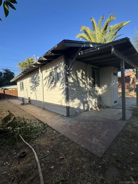 26364 San Jacinto St, Hemet, California 92543, ,Multi-Family,For Sale,San Jacinto St,240028452SD