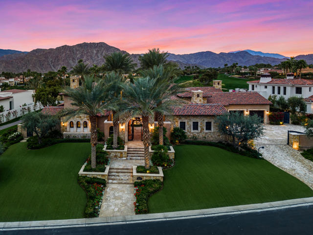 Image 100 of 102 For 52977 Via Dona