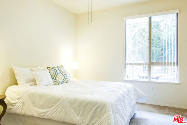 100 S Alameda Street, Los Angeles CA: https://media.crmls.org/mediaz/29f7d7af-1b1d-44ac-9a22-5ade0d2dde6a.jpg