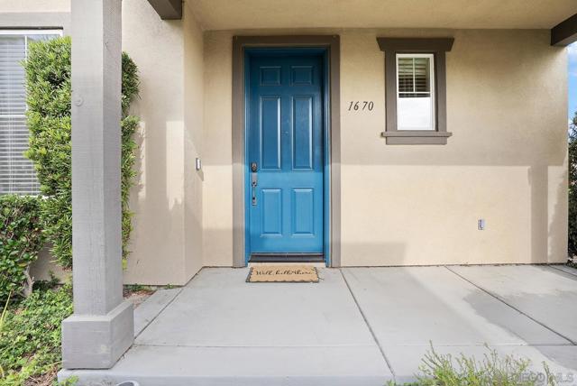1670 Grasshopper Ln, Chula Vista CA: https://media.crmls.org/mediaz/29f8237e-6972-4352-a166-acaccff2dc3d.jpg