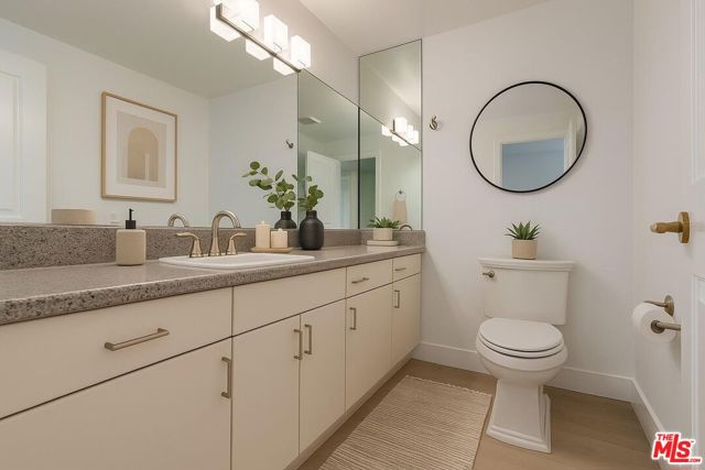131 N Wetherly Drive, Los Angeles CA: https://media.crmls.org/mediaz/29f8fcde-5bb1-4d10-a351-987fd6cc11bf.jpg