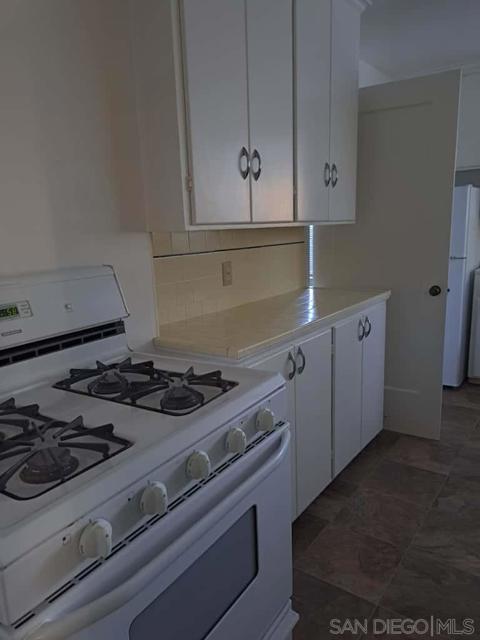 33 35 George St, San Jose CA: https://media.crmls.org/mediaz/29f902ed-5f08-4854-8b6c-80e424a75d22.jpg