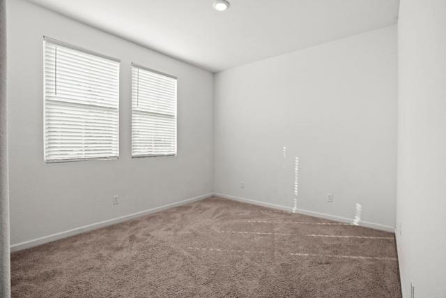 8189 Scrimshaw Way, Sacramento CA: https://media.crmls.org/mediaz/29fa25b7-3372-4807-ad80-866142fc1eaf.jpg