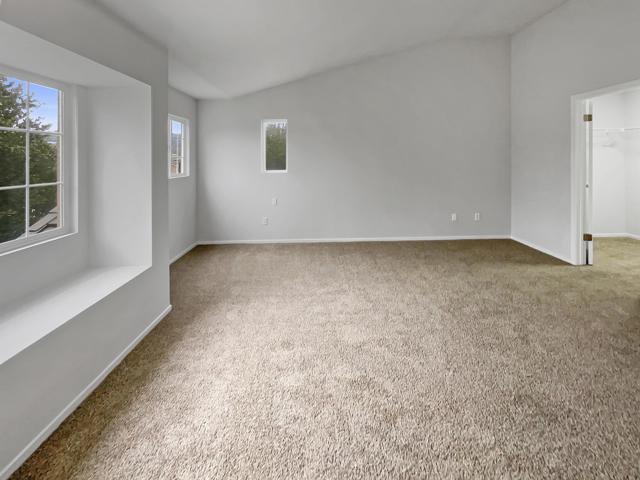 4455 Meadow Valley Cir, Fairfield CA: https://media.crmls.org/mediaz/29fa87ba-824d-4859-802a-f850c3e9192d.jpg