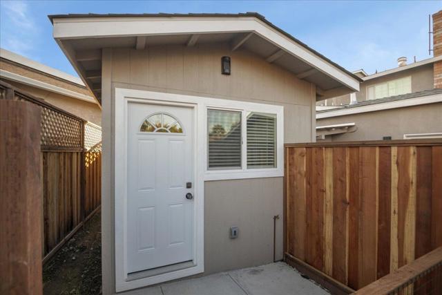 Image 41 of 67 For 2604 Sierra Vista Court